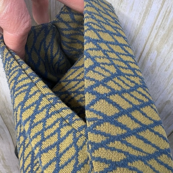 LuLaRoe Amelia Dress w/ Pockets, Zipper Back Blue & Olive Geometric Design - Picture 16 of 16